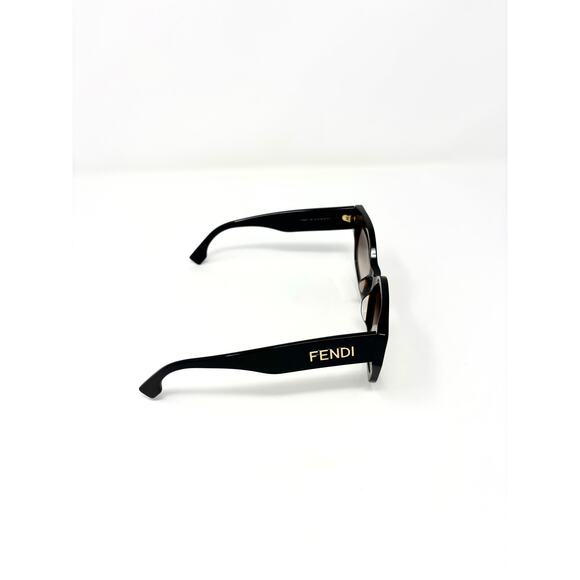 FENDI FF Zucca Monogram FE400171 Sunglasses Havana Brown  display picture 3